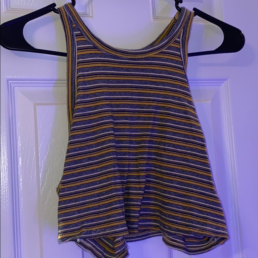 Crop top